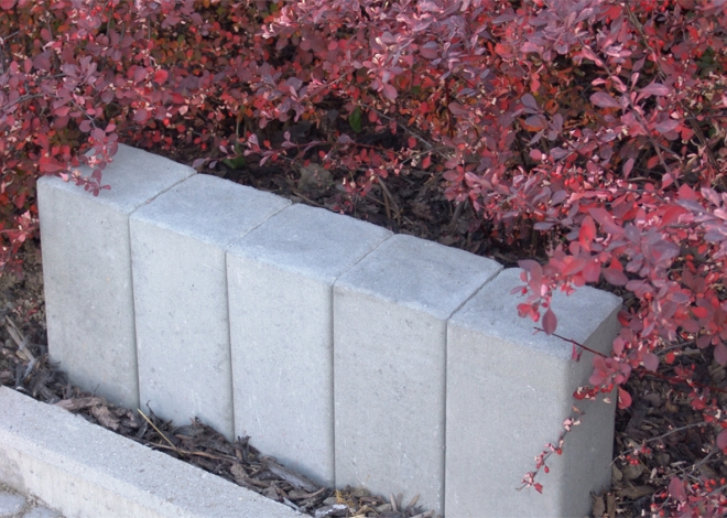 Square Line Palisade Granit